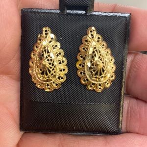 Women 14k earrings professionally cleaned